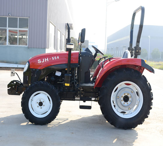 SQ70系列轮式拖拉机